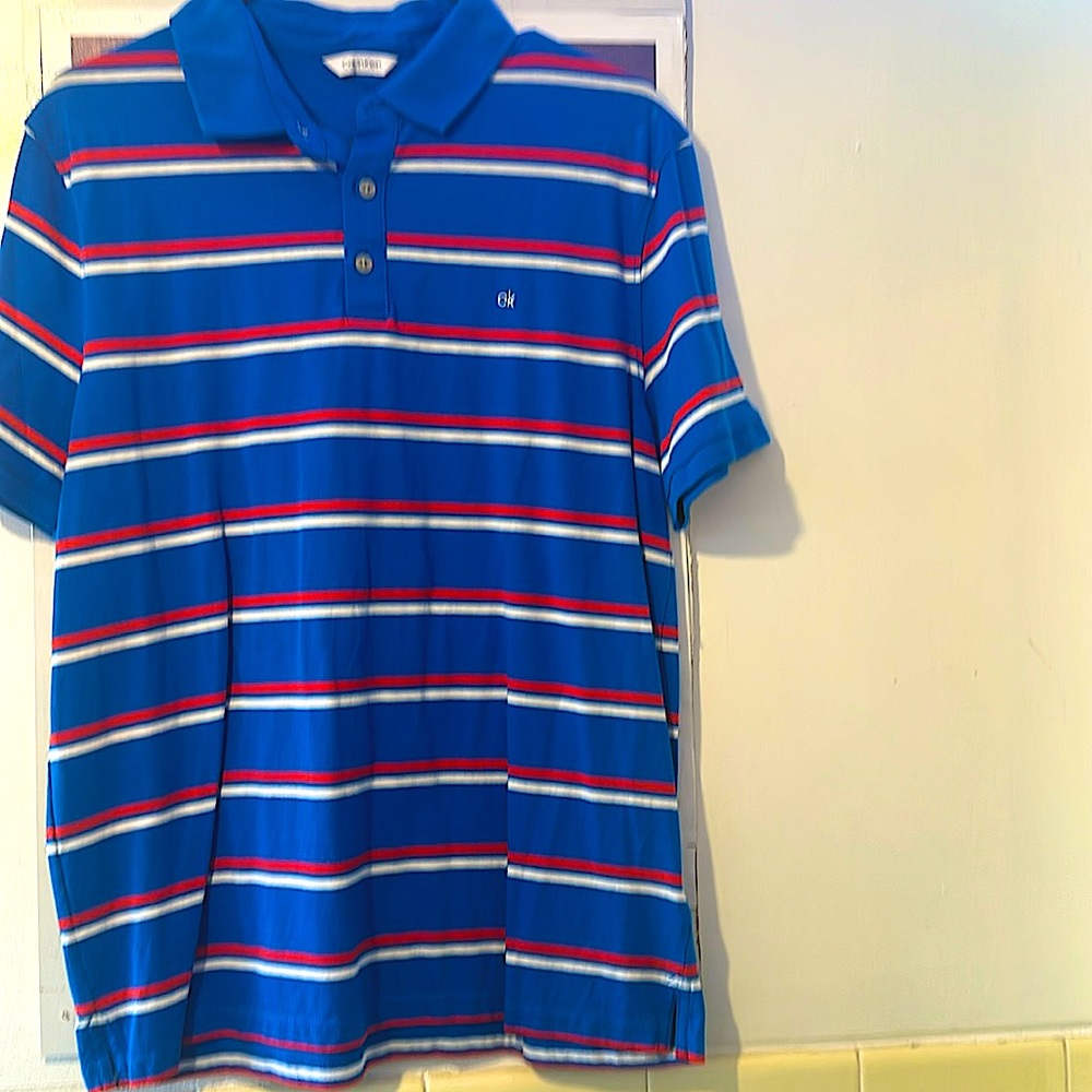 Calvin Klein 3 button ss polo shirt. Size large. 100%cotton